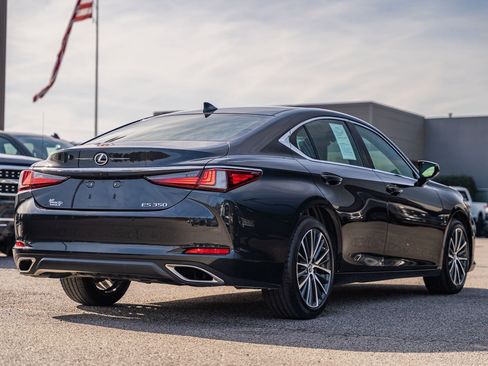 Used 2023 Lexus ES 350 w/ Premium Package image 7