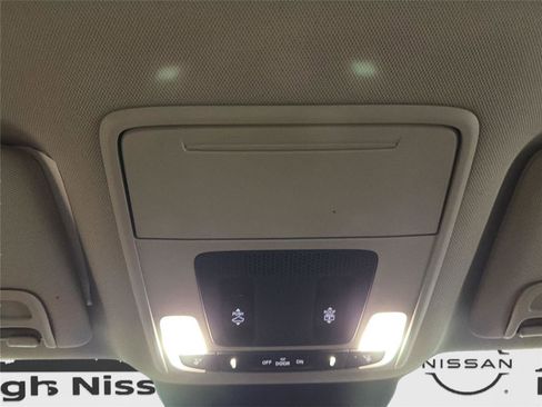Used 2023 Honda Pilot Elite image 23