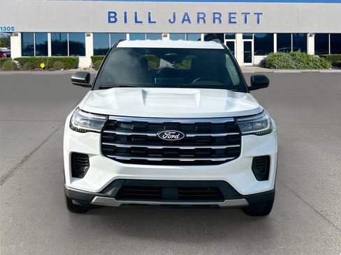New 2027 Ford Explorer Active RWD image 2