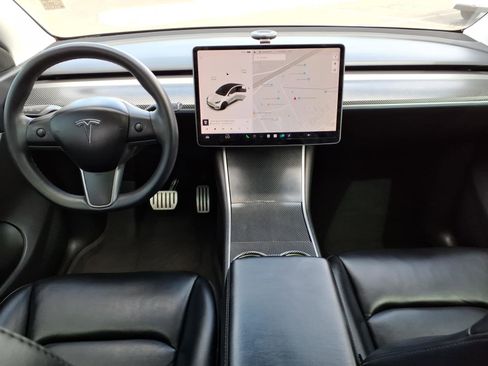 Used 2020 Tesla Model Y Long Range AWD/4WD image 18