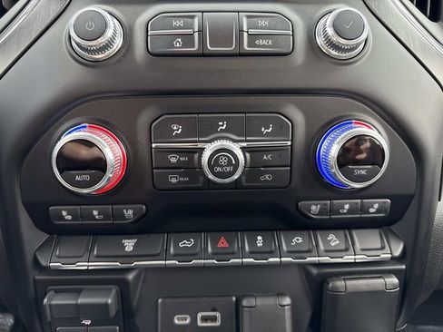 Used 2021 GMC Sierra 2500 AT4 w/ Gooseneck/5TH Wheel Package AWD/4WD image 22