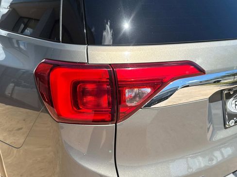 Used 2019 GMC Acadia Denali w/ Technology Package image 9