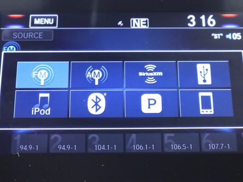 Used 2022 Honda CR-V EX image 17