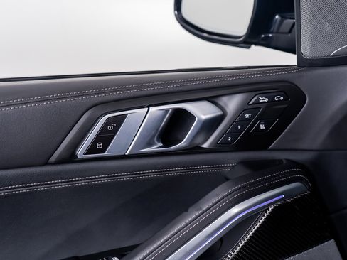 Used 2024 BMW X6 M60i image 40