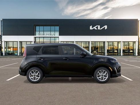 New 2025 Kia Soul LX image 7