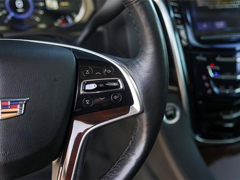 Used 2019 Cadillac Escalade Luxury image 13