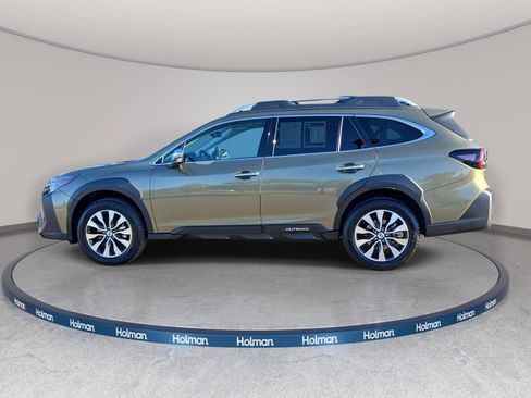 Used 2024 Subaru Outback Touring XT w/ Tech Package 2 AWD/4WD image 9