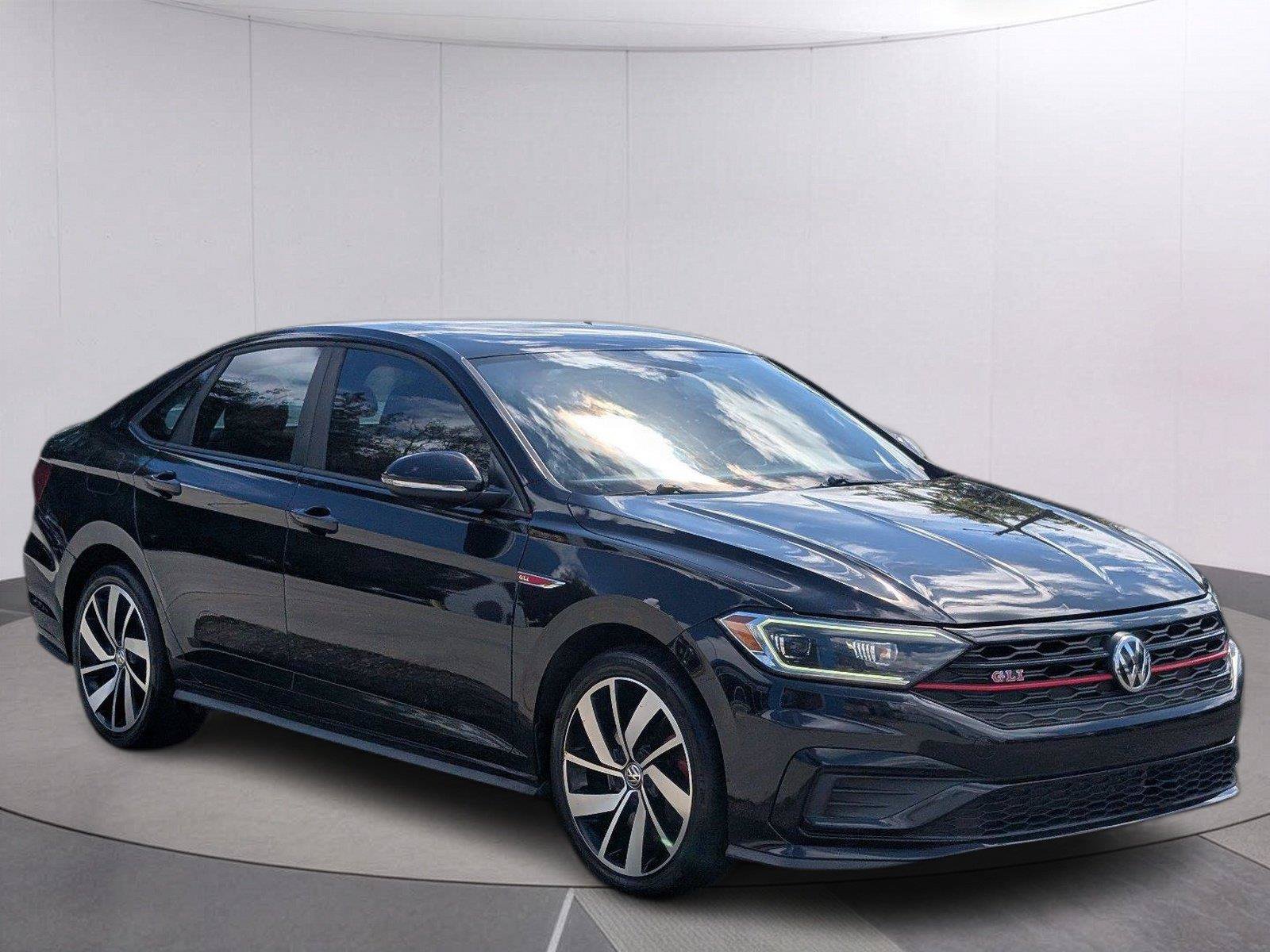 Used 2020 Volkswagen Jetta GLI FWD image 1