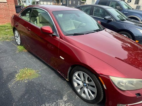 Used 2011 BMW 328i Convertible image 2