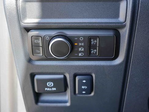 Used 2025 Ford F150 Lightning Platinum AWD/4WD image 22