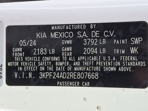 Used 2024 Kia Forte LXS image 29