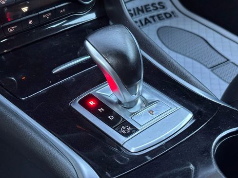 Used 2017 INFINITI QX30 AWD image 42