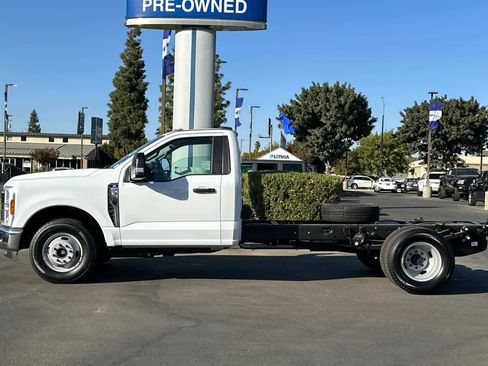 New 2024 Ford F350 XL w/ XL Chrome Package image 3