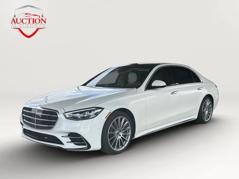 Used 2023 Mercedes-Benz S 500 4MATIC image 1