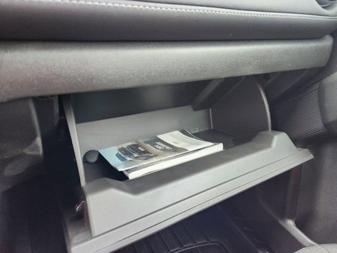 Used 2024 Chevrolet Colorado LT w/ LT Convenience Package II image 43