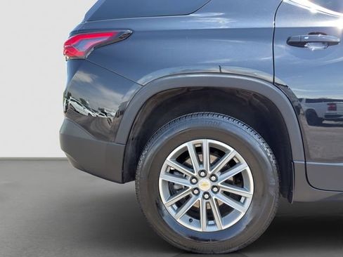 Used 2023 Chevrolet Traverse LT FWD image 21