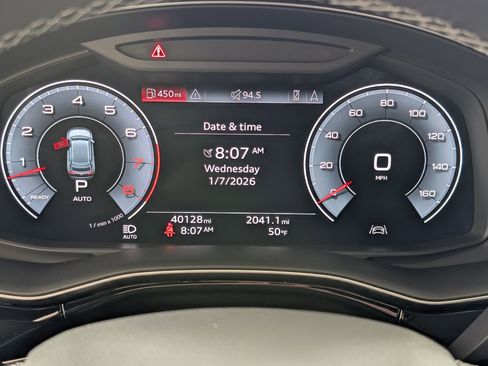 Used 2021 Audi Q8 Premium image 24