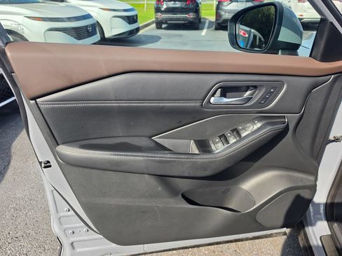 Certified 2023 Nissan Rogue SL w/ SL Premium Package FWD image 19