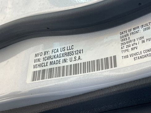 Used 2024 Jeep Grand Cherokee L Laredo AWD/4WD image 13