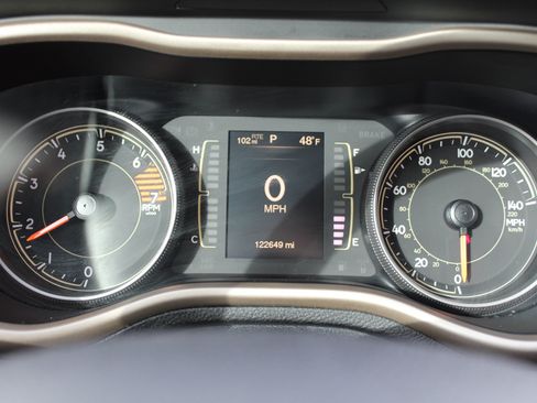 Used 2017 Jeep Cherokee Sport w/ Cold Weather Group image 46