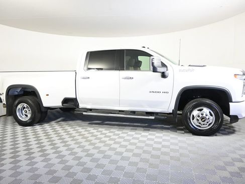 Used 2021 Chevrolet Silverado 3500 High Country w/ Snow Plow Prep/Camper Package AWD/4WD image 9