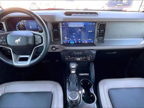 Certified 2024 Ford Bronco Wildtrak image 7