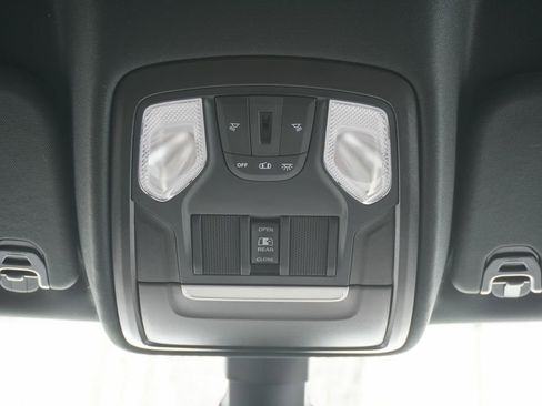 Used 2022 RAM 1500 Big Horn image 30