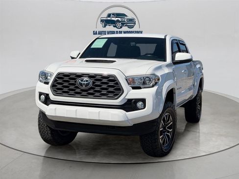 Used 2020 Toyota Tacoma TRD Sport AWD/4WD image 1