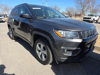 Used 2019 Jeep Compass Latitude video 1