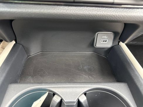 Used 2023 Honda HR-V LX image 25