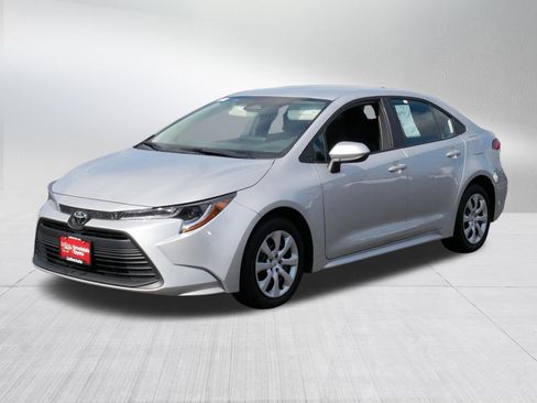 Certified 2026 Toyota Corolla LE FWD image 3