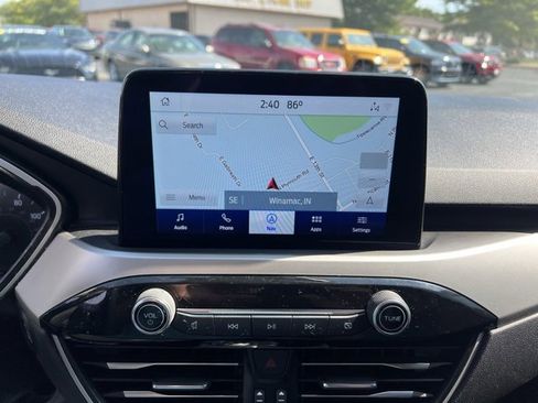Used 2020 Ford Escape SEL image 4