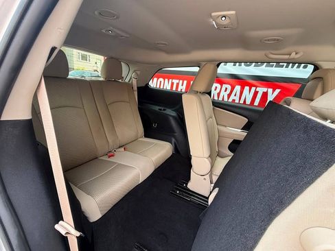 Used 2013 Dodge Journey SXT w/ Flexible Seating Group FWD image 8