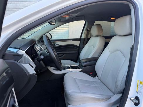 Used 2015 Cadillac SRX FWD image 16