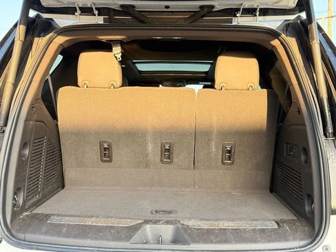 Used 2021 GMC Yukon Denali w/ Denali Premium Package image 7