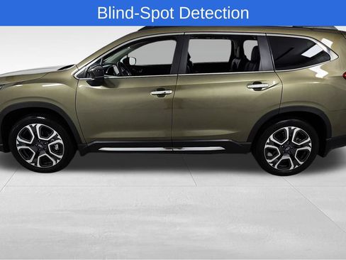 Used 2025 Subaru Ascent Touring AWD/4WD image 7