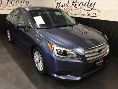 Used 2017 Subaru Legacy 2.5i Premium AWD/4WD image 2
