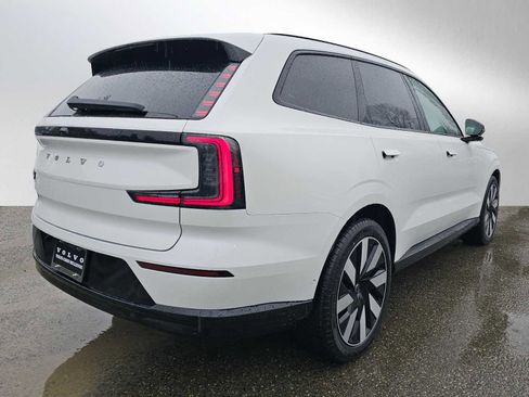 New 2025 Volvo EX90 Ultra image 3