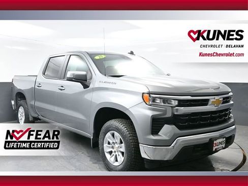 Used 2025 Chevrolet Silverado 1500 LT image 1
