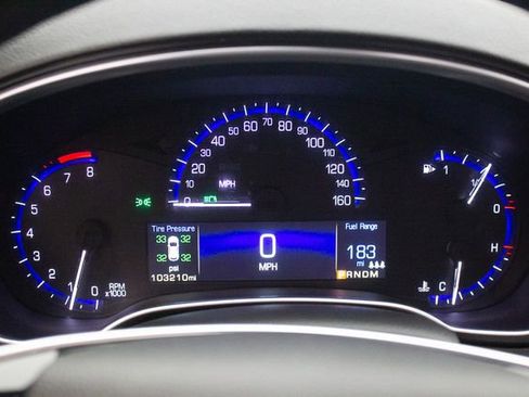 Used 2015 Cadillac SRX Luxury w/ Driver Awareness Package image 22