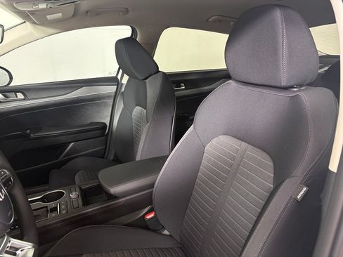 New 2026 Kia K5 LXS FWD image 18
