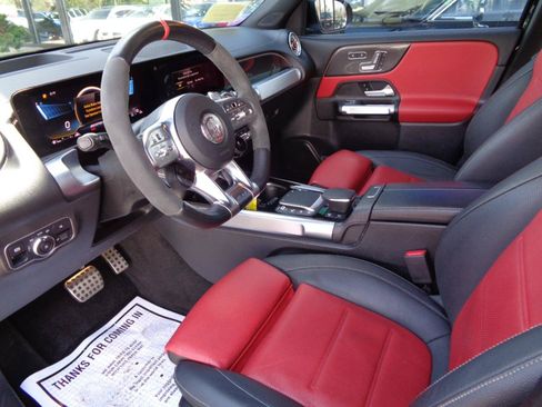 Used 2022 Mercedes-Benz GLB 35 AMG 4MATIC image 10