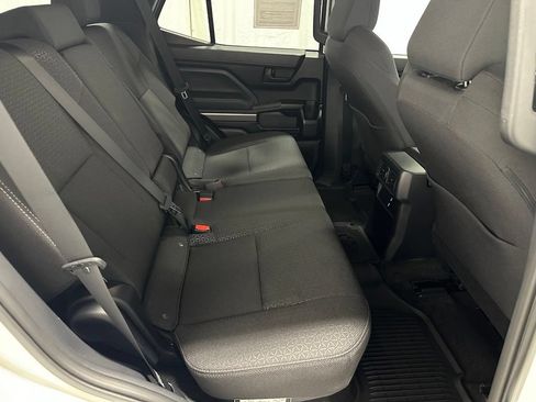 Used 2025 Toyota 4Runner SR5 AWD/4WD image 52