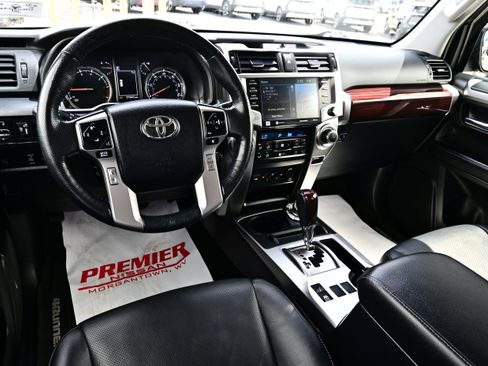 Used 2023 Toyota 4Runner Limited AWD/4WD image 23