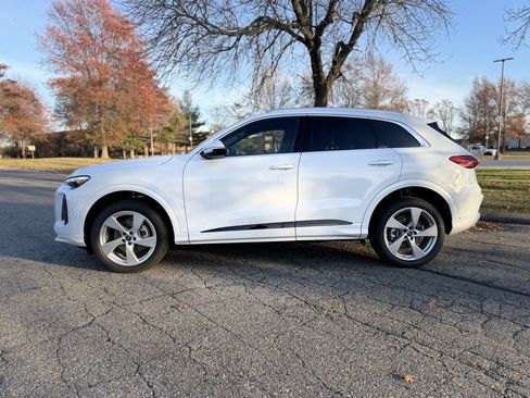 New 2025 Audi Q5 Premium Plus image 3