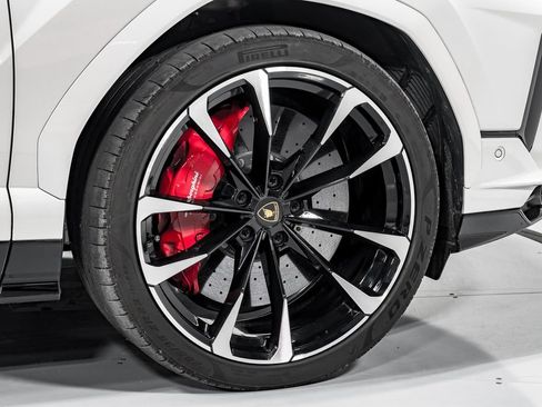 Used 2024 Lamborghini Urus S AWD/4WD image 52