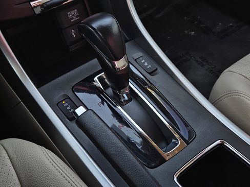 Used 2015 Honda Accord EX-L image 21