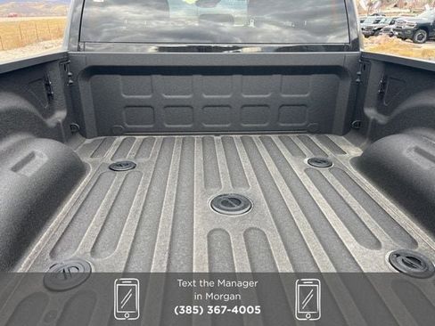 New 2026 RAM 2500 Big Horn AWD/4WD image 12