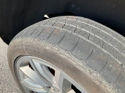 Used 2015 Chevrolet Suburban LTZ image 14