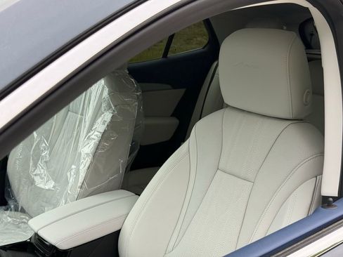 New 2026 Buick Envision Avenir image 15